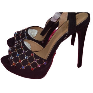 NWT Qupid  high heels